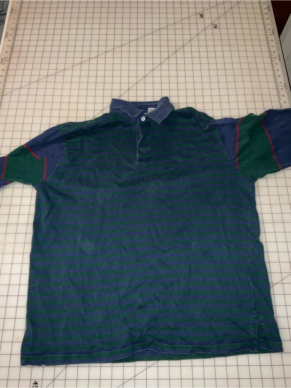 World Island Men’s Long Sleeve Rugby Shirt Size XL